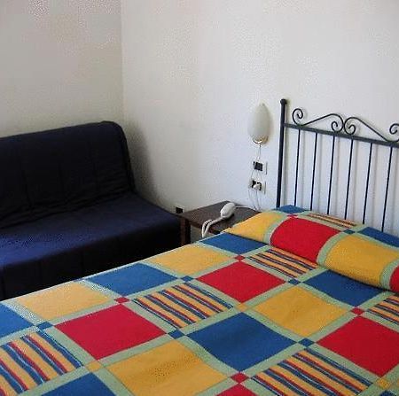 Aldebaran Hotel Syracuse Room photo